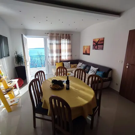 Orada Apartment